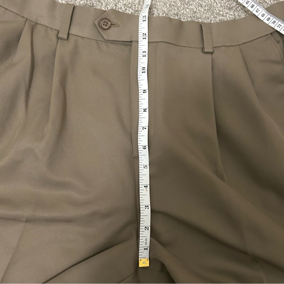 Croft and Barrow Pleated Front Taupe Brown Men’s Dress Pants Size 36 Tailored - Picture 5 of 12